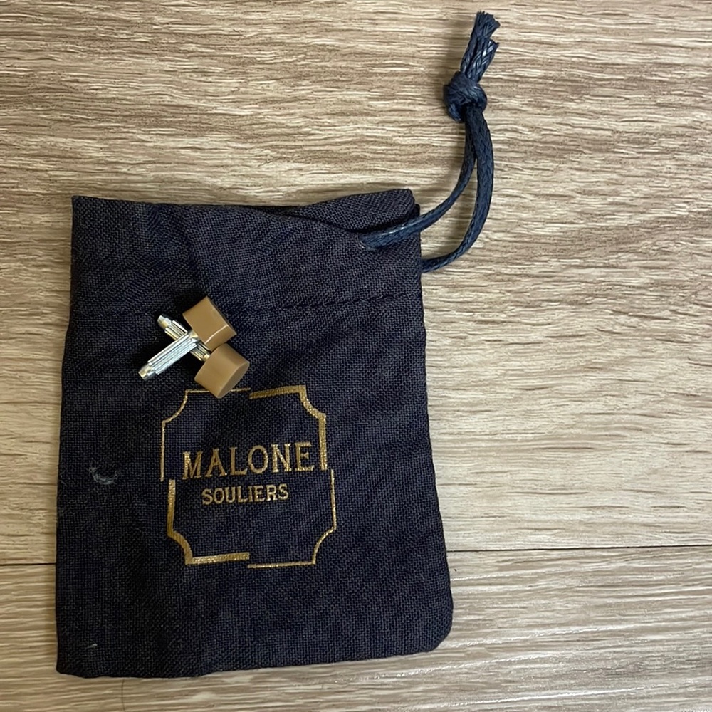 NWOT Designer MALONE SOULIERS 👠 shoe replacement tip with DUSTBAG